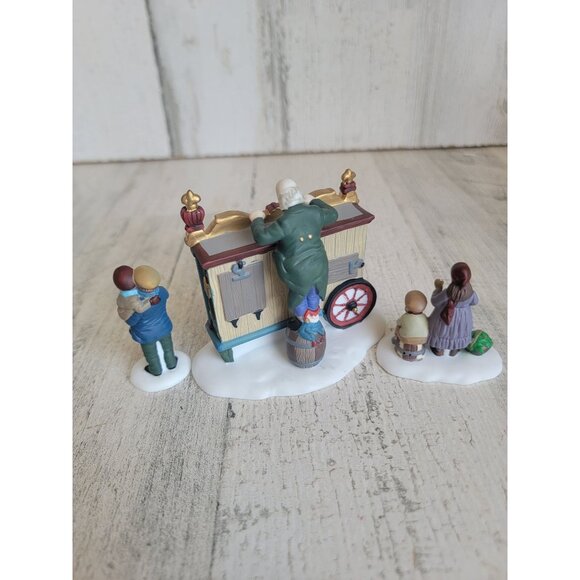 Dept 56 58025 The Old Puppeteer village accessory xmas - Picture 6 of 8